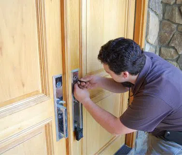 Golden Locksmith Services Falls Church, VA 703-574-6787 Golden Locksmith Services Falls Church, VA 703-574-6787 - 10-House-Locksmith